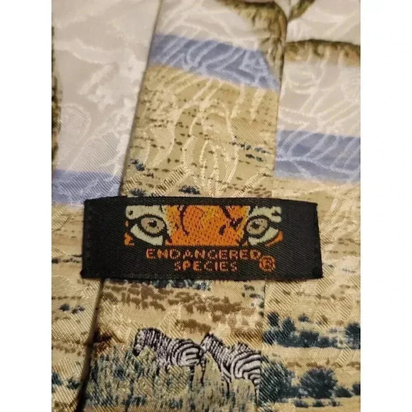 Vintage Wildebeest Migration Endangered Species  Silk Tie Lion Safari - Picture 4 of 6